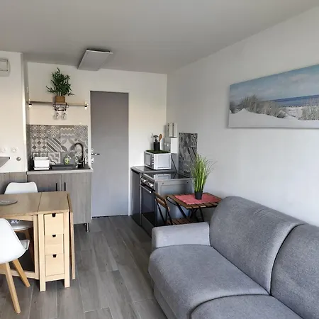 公寓 Avec Terrasse 50 M De La *